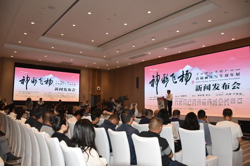 首屆麗江寫生雙年展 50位畫家共繪古城與雪山